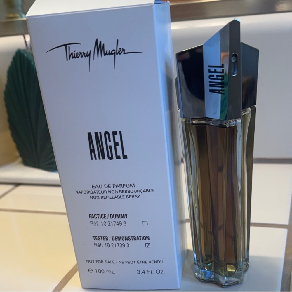 🆕Thierry Mugler Angel Eau de Parfum with Silver Cap🆕